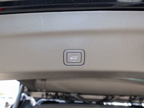 New 2026 GMC Yukon Elevation w/ Elevation Premium Package AWD/4WD image 7