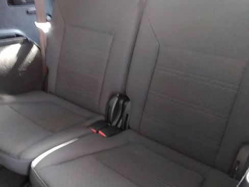 Used 2019 Kia Sorento FWD image 9