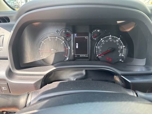 Used 2024 Toyota 4Runner SR5 Premium w/ Moonroof Package RWD image 21