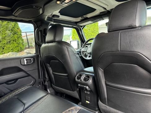 Used 2021 Jeep Wrangler Unlimited Sahara AWD/4WD image 23