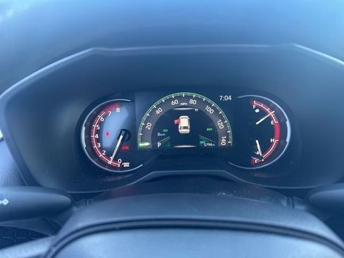 Used 2025 Toyota RAV4 LE AWD/4WD image 12