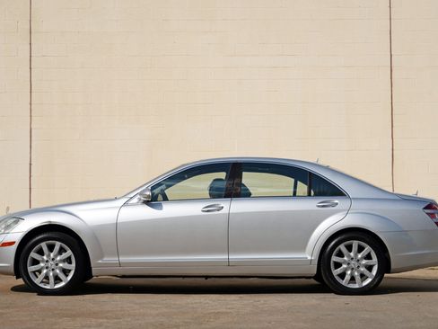 Used 2007 Mercedes-Benz S 550 image 8