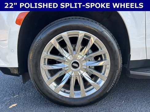 Used 2024 Cadillac Escalade ESV Premium Luxury image 11