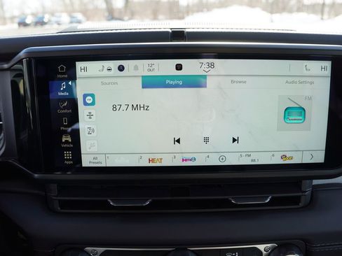 Certified 2025 Jeep Wrangler Unlimited Sahara w/ Safety Group image 23