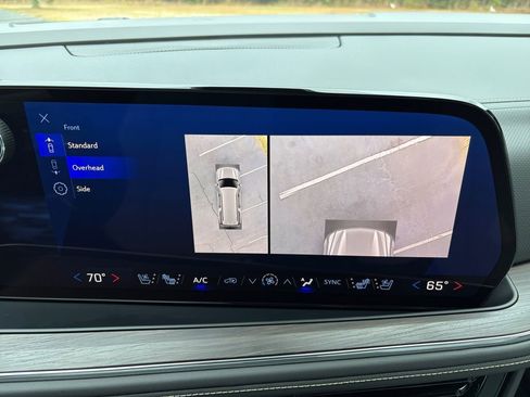 New 2025 Chevrolet Suburban Premier image 20