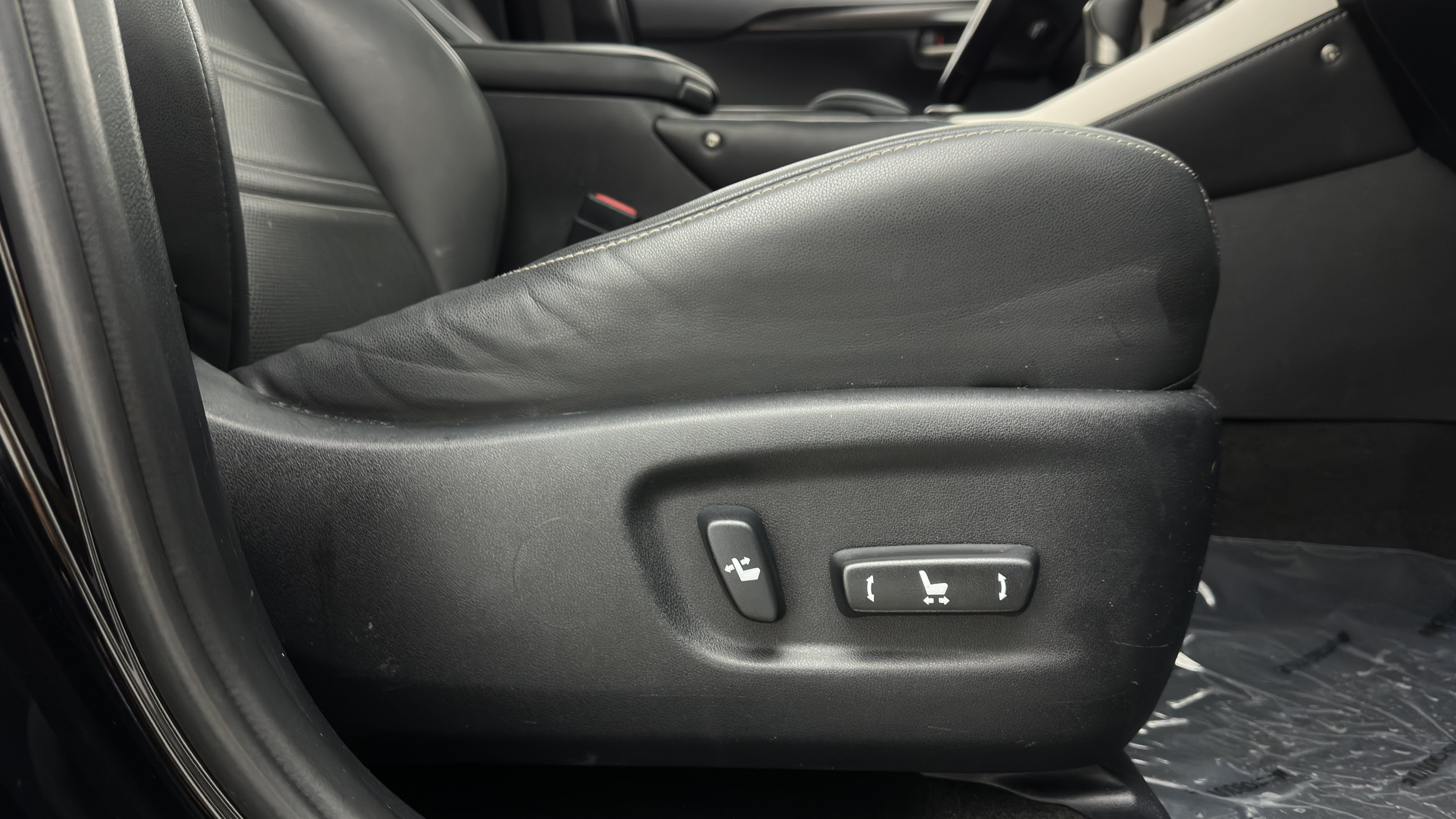 Used 2017 Lexus NX 200t FWD w/ Premium Package image 40