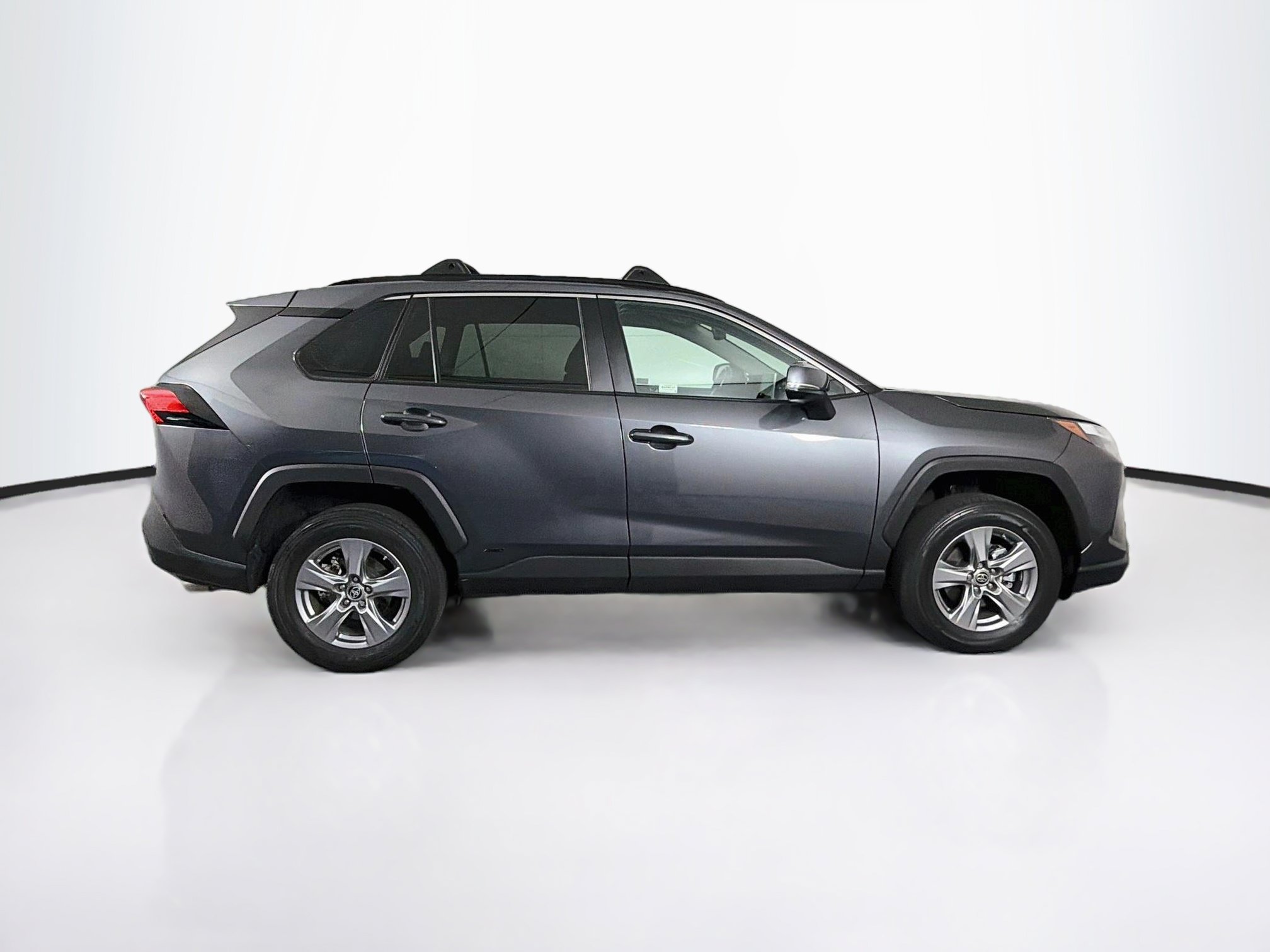 Used 2024 Toyota RAV4 LE AWD/4WD image 10