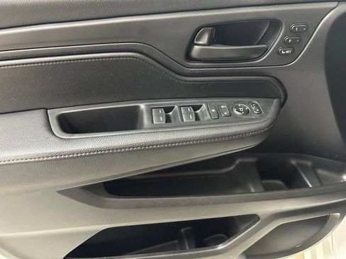 Certified 2024 Honda Odyssey Sport image 17