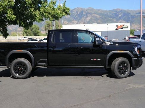 New 2025 GMC Sierra 3500 AT4 w/ AT4 Premium Plus Package image 3