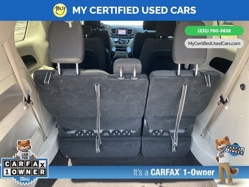 Used 2023 Chrysler Voyager LX FWD image 11