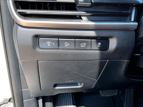 Used 2025 Kia Telluride S FWD image 33