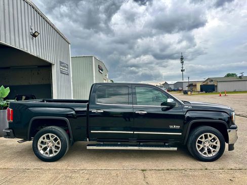 Used 2017 GMC Sierra 1500 SLT w/ Texas SLT Premium Package AWD/4WD image 7
