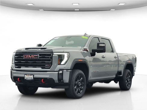 Used 2024 GMC Sierra 2500 AT4 w/ Max Trailering Package AWD/4WD image 10