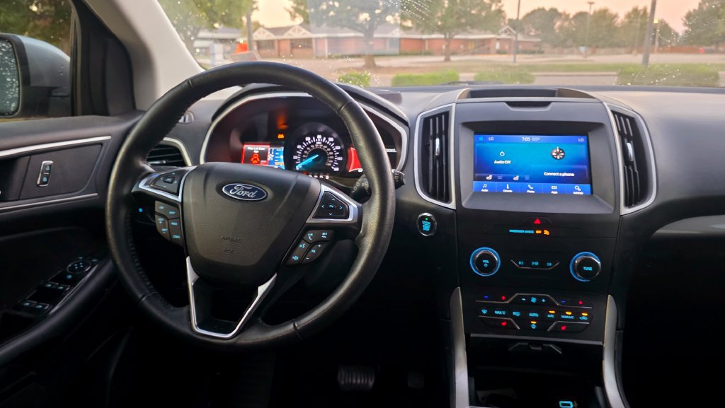 Used 2020 Ford Edge SEL FWD image 31