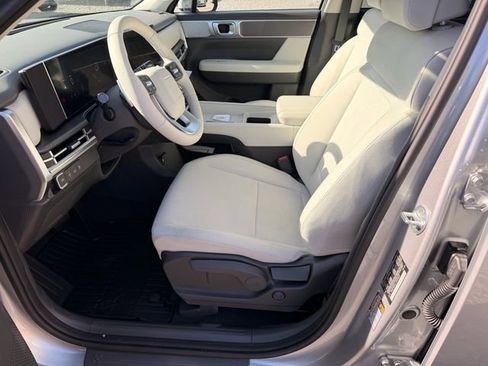 Used 2026 Hyundai Santa Fe SE AWD/4WD image 7