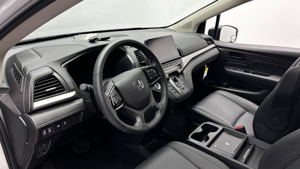 Used 2026 Honda Odyssey EX-L image 13