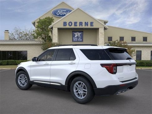 New 2025 Ford Explorer Active w/ Active Comfort Package image 4