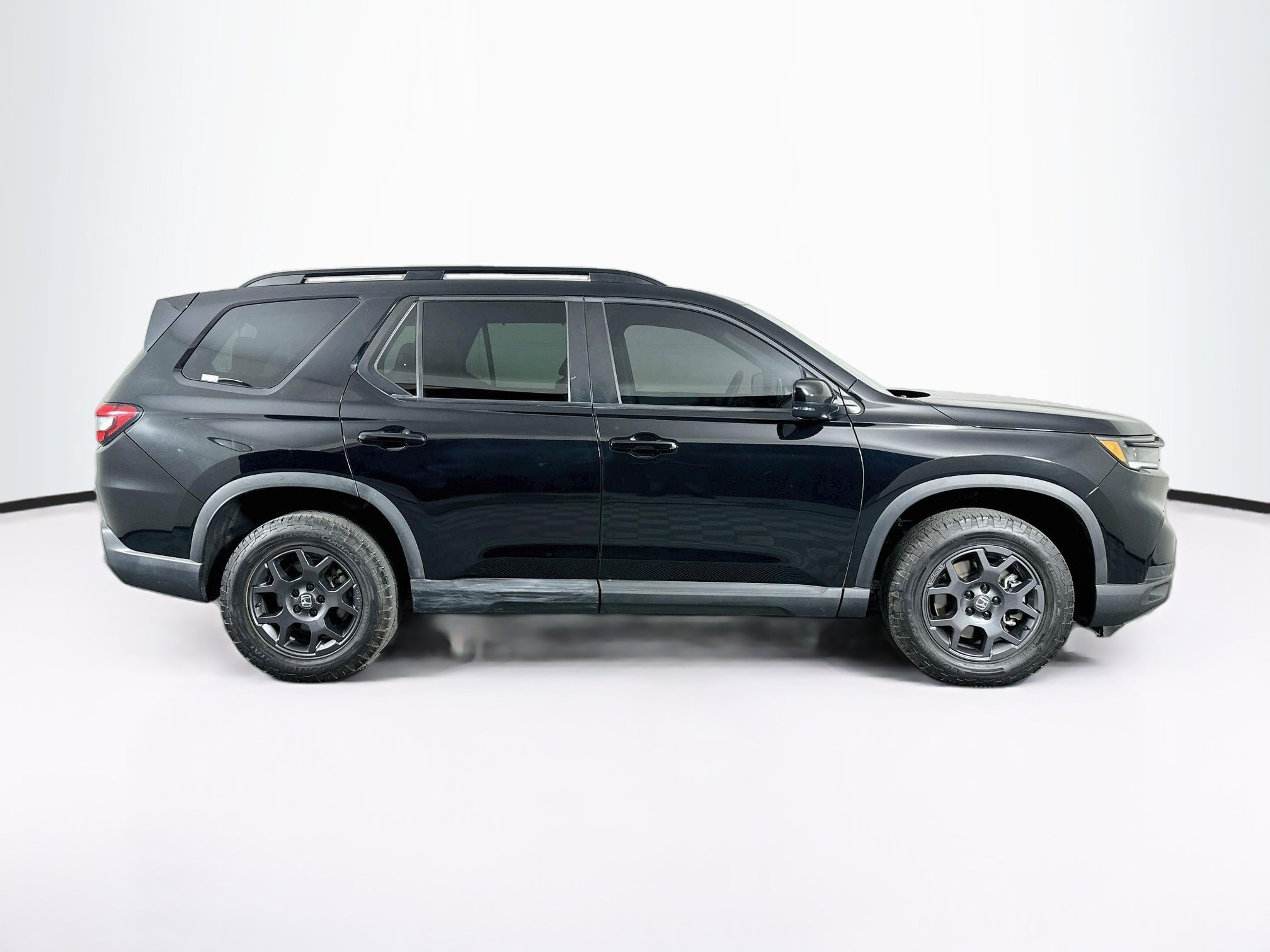 Used 2023 Honda Pilot TrailSport image 10
