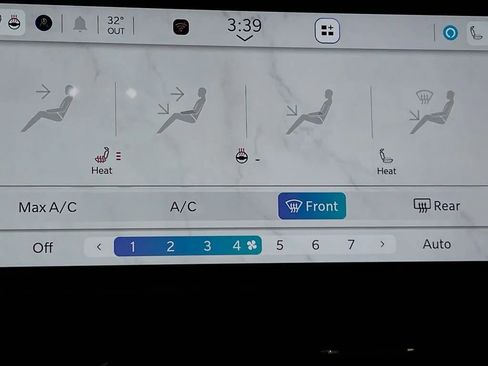 Used 2024 Jeep Wrangler Unlimited Rubicon w/ Technology Group image 21