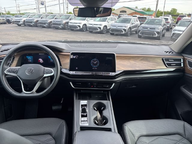 Certified 2025 Volkswagen Atlas SE AWD/4WD image 14