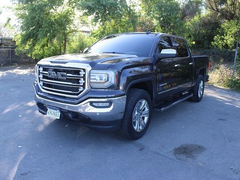 Used 2016 GMC Sierra 1500 SLT w/ Enhanced Driver Alert Package RWD image 3