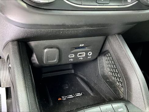 Used 2021 Chevrolet TrailBlazer ACTIV w/ Sun and Liftgate Package AWD/4WD image 33