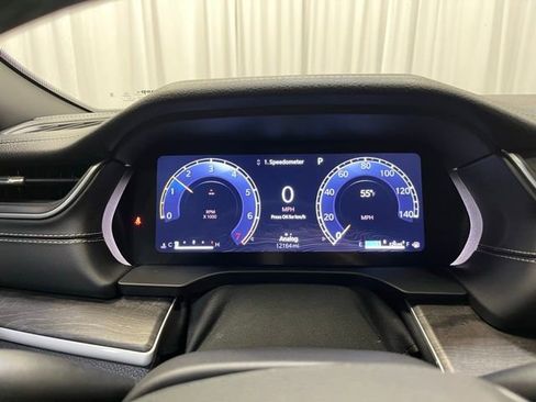 Used 2024 Jeep Grand Cherokee Limited w/ Black Appearance Package image 21