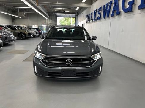 Used 2023 Volkswagen Jetta SEL FWD image 6