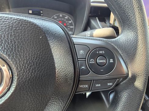 Used 2025 Toyota Corolla LE FWD image 22