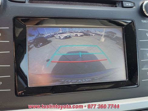 Certified 2017 Toyota Highlander LE w/ Carpet Mat Package image 21