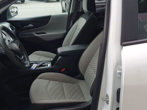 Used 2021 Chevrolet Equinox LS w/ LPO, Blackout Package image 23