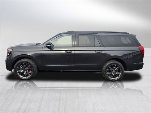New 2025 Ford Expedition Max Platinum w/ Stealth Performance Package image 33