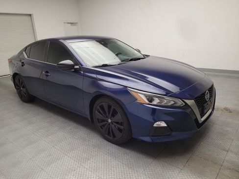 Used 2022 Nissan Altima 2.5 SR FWD image 13