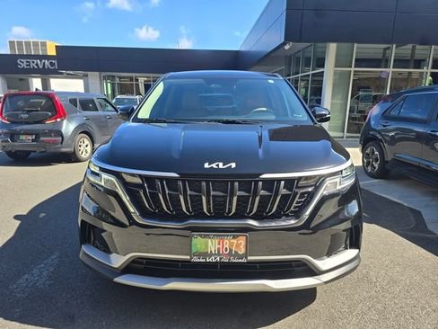 Certified 2024 Kia Carnival LX FWD image 1