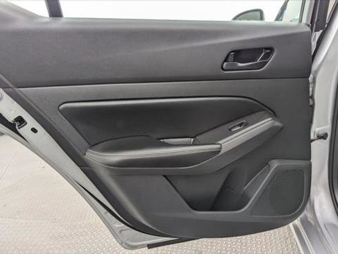 Used 2024 Nissan Altima 2.5 SV image 16