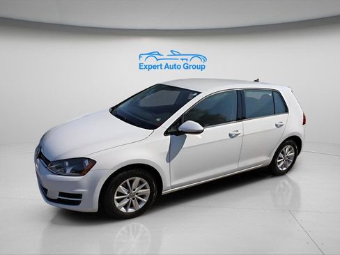 Used 2017 Volkswagen Golf S image 28