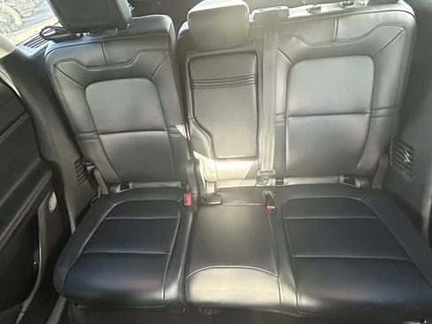 Used 2024 Lincoln Corsair FWD image 13