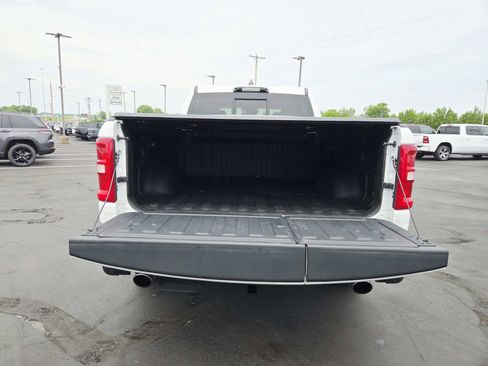 Used 2025 RAM 1500 Laramie w/ Advanced Safety Group II AWD/4WD image 15