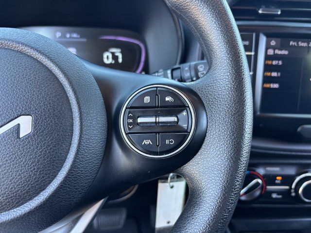 Used 2023 Kia Soul LX w/ Option Group 015 FWD image 28