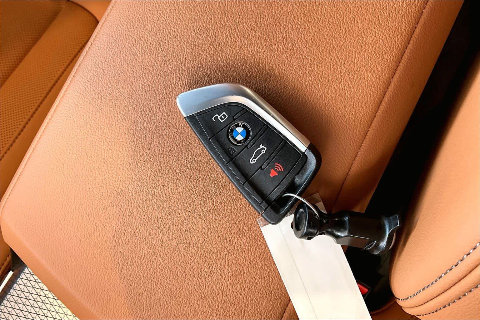 Used 2026 BMW 330i Sedan RWD image 14