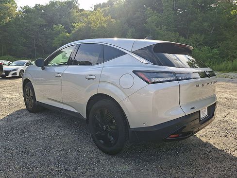 Certified 2025 Nissan Murano SV w/ Cargo Package AWD/4WD image 22