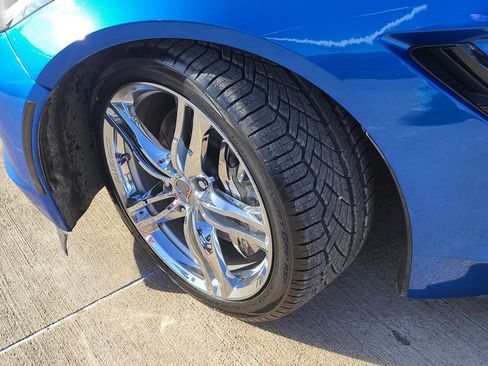 Used 2016 Chevrolet Corvette Stingray Coupe w/ 2LT Preferred Equipment Group image 12