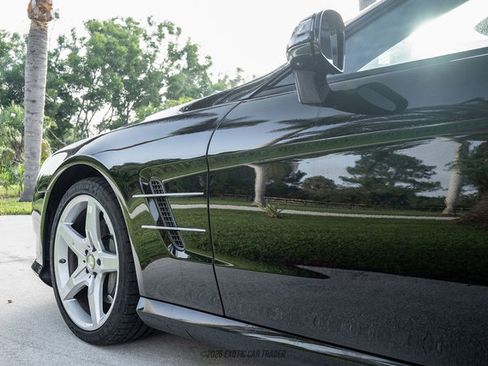 Used 2016 Mercedes-Benz SL 550 image 51