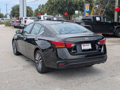 Used 2025 Nissan Altima 2.5 SV AWD/4WD image 5