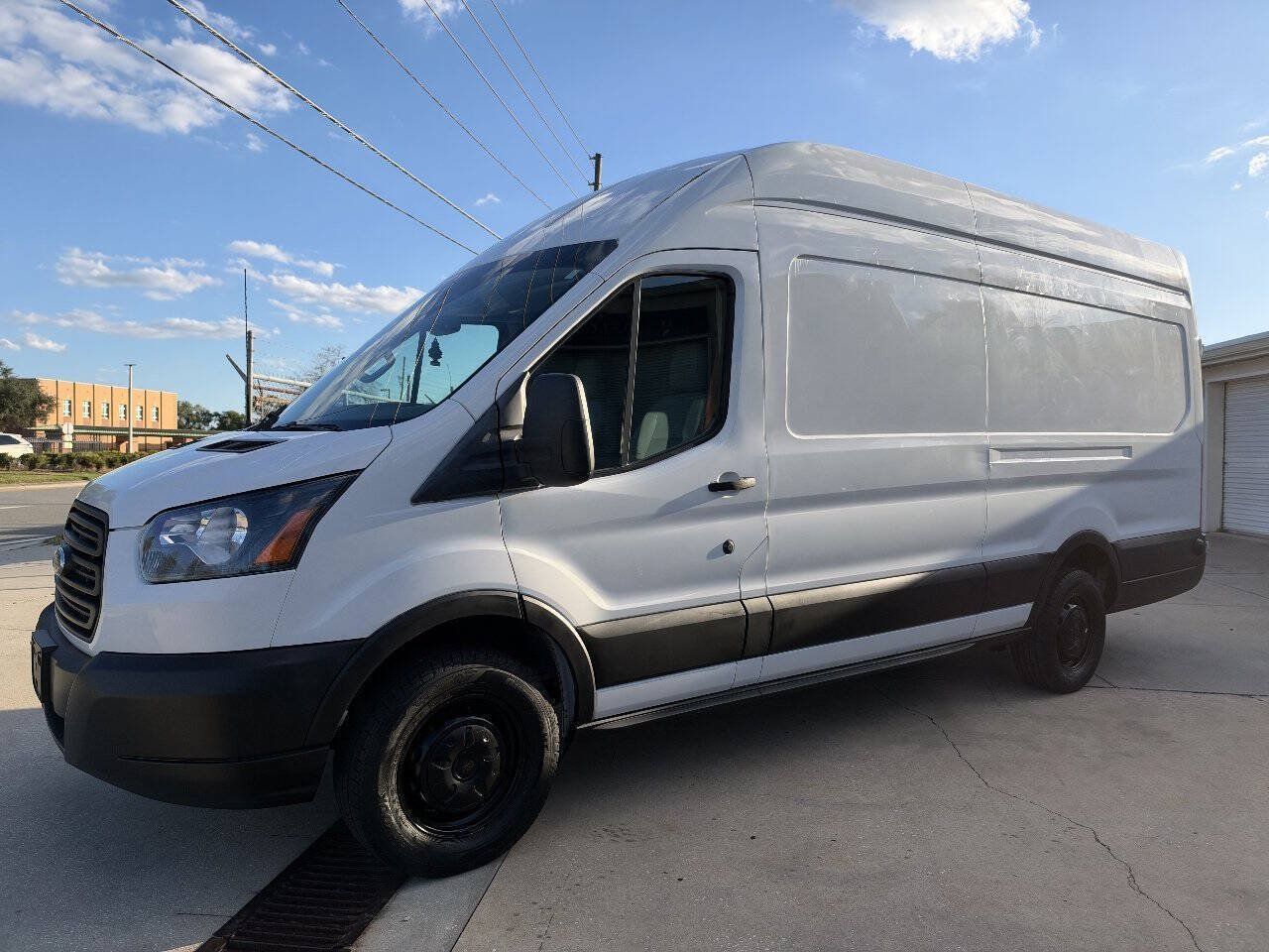 Used 2019 Ford Transit 350 148 High Roof Extended RWD image 3
