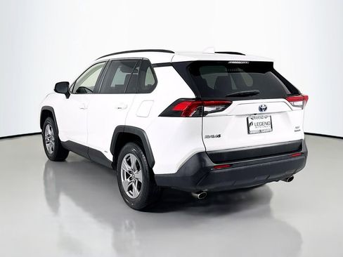 Used 2022 Toyota RAV4 XLE w/ Convenience Package image 8