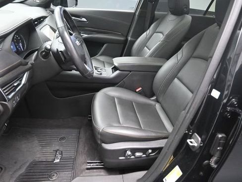 Used 2019 Cadillac XT4 Sport w/ LPO, Midnight Sport Package FWD image 18