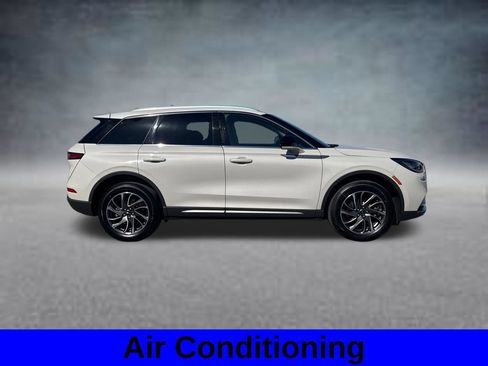 Used 2020 Lincoln Corsair AWD w/ Equipment Group 101A image 4
