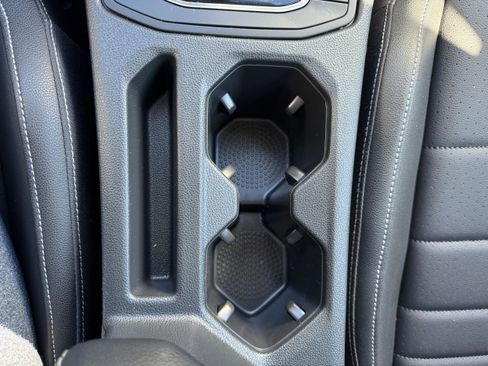 Used 2021 Volkswagen Jetta SE w/ SE Cold Weather Package image 21