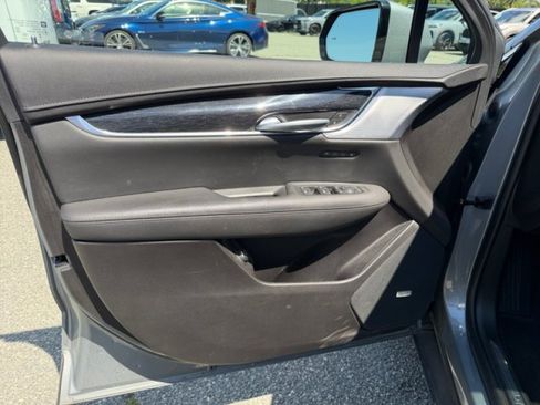 Used 2023 Cadillac XT5 Premium Luxury w/ Technology Package FWD image 20